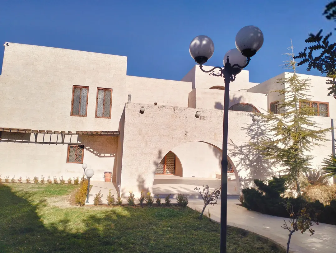فيلا مميزه للبيع في ضاحيه رشيد عمان
