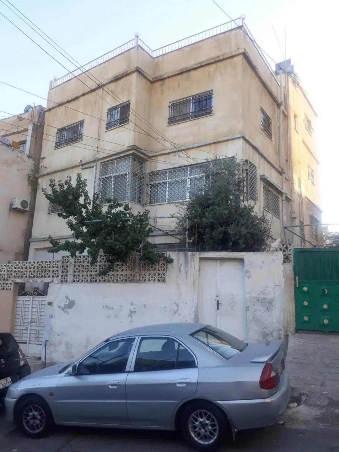 عمارة سكنية للبيع في عمان – حي نزال