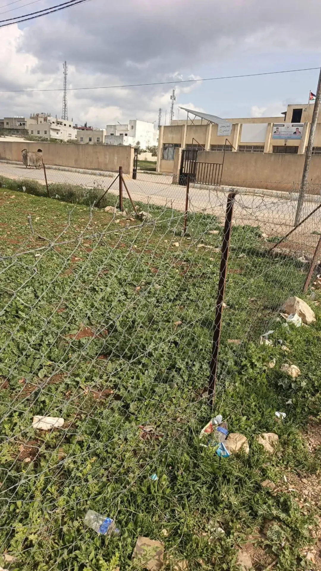 قطعة ارض على شارعين للبيع