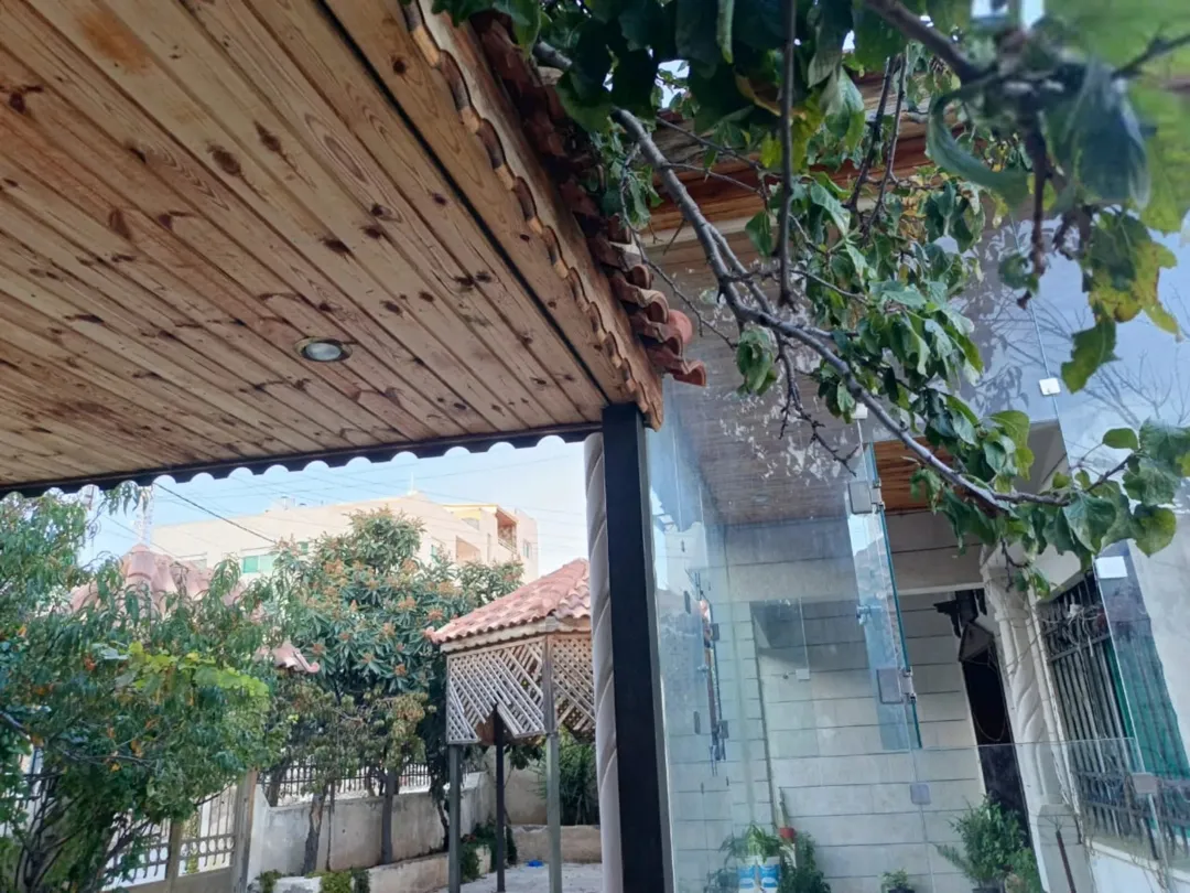بيت مستقل ريفي ساحر في السلط طابقين مساحة 750 متر