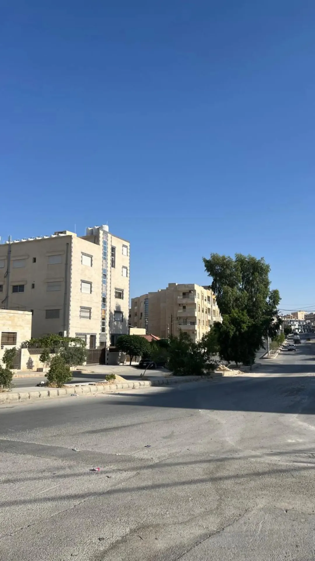 شقة فاخرة جديدة في الزرقاء شارع الوينك