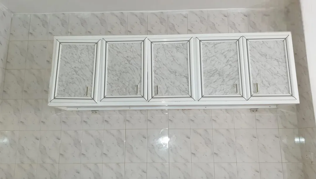 عمارة من 3 شقق مساحة 320 م وارض فارغة ياجوز منطقة الرشيد حي جعفر قرب اخر موقف للباصات