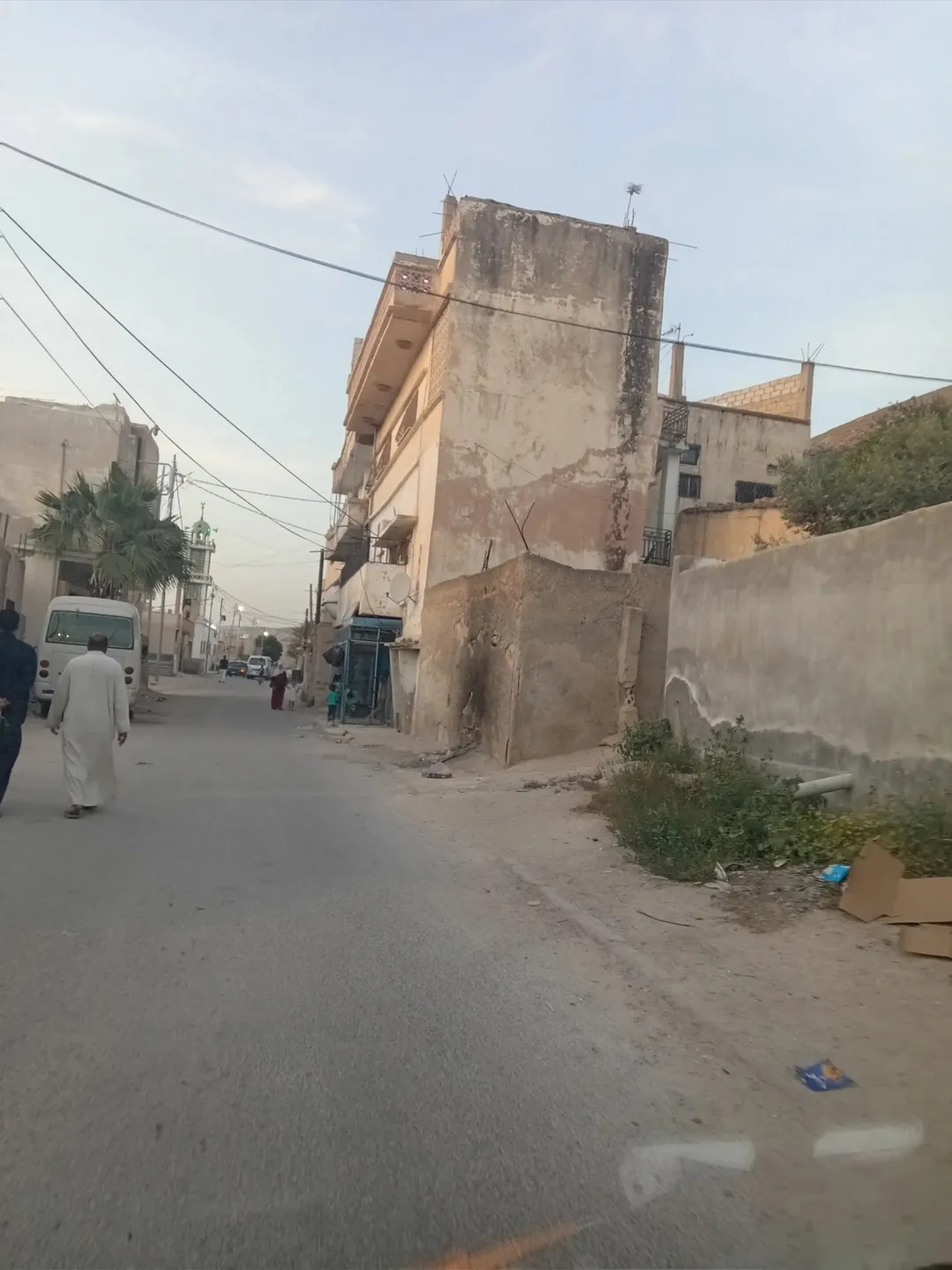 بيت مستقل طابقين للبيع في وادي الأردن