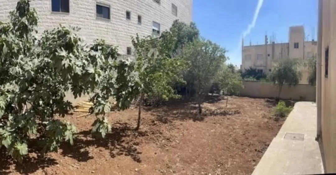 (منزل مستقل) ڤــيـلّا للبيع – أبو علندا / جبل الحديد