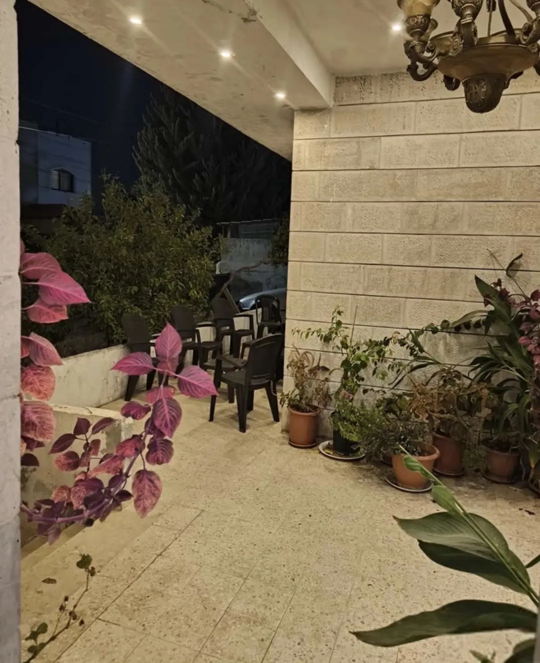 (منزل مستقل) ڤــيـلّا للبيع – أبو علندا / جبل الحديد