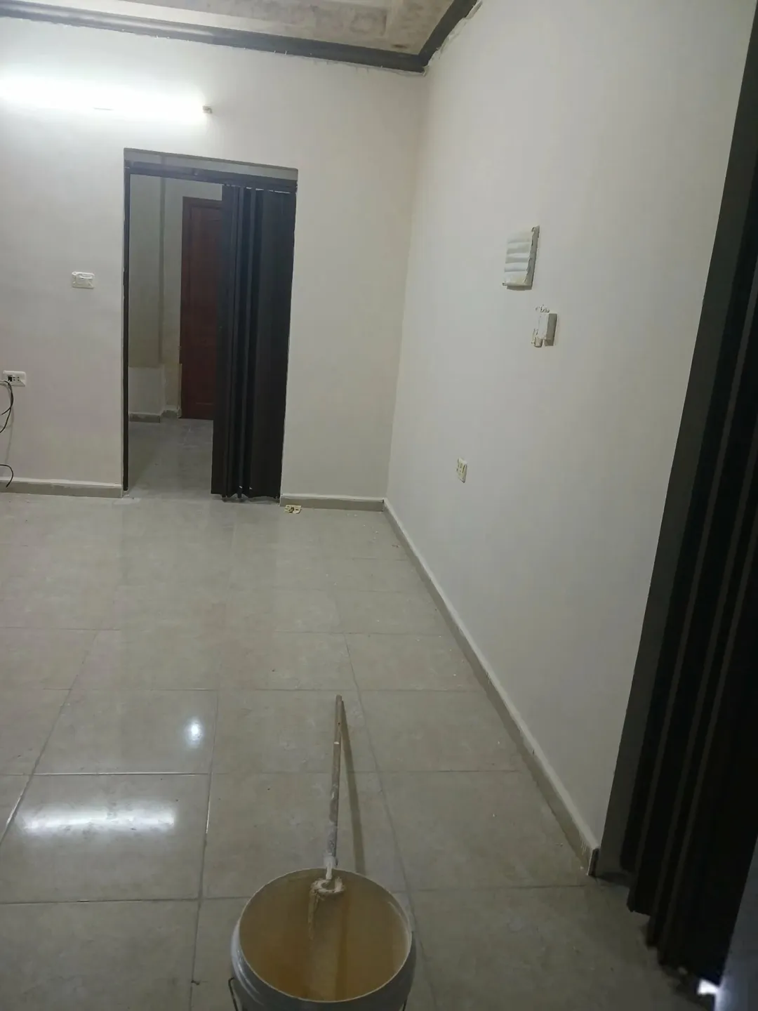 شقه للبيع بااربد زبده قرب أسواق الجود ومستشفى بسمه الجديده