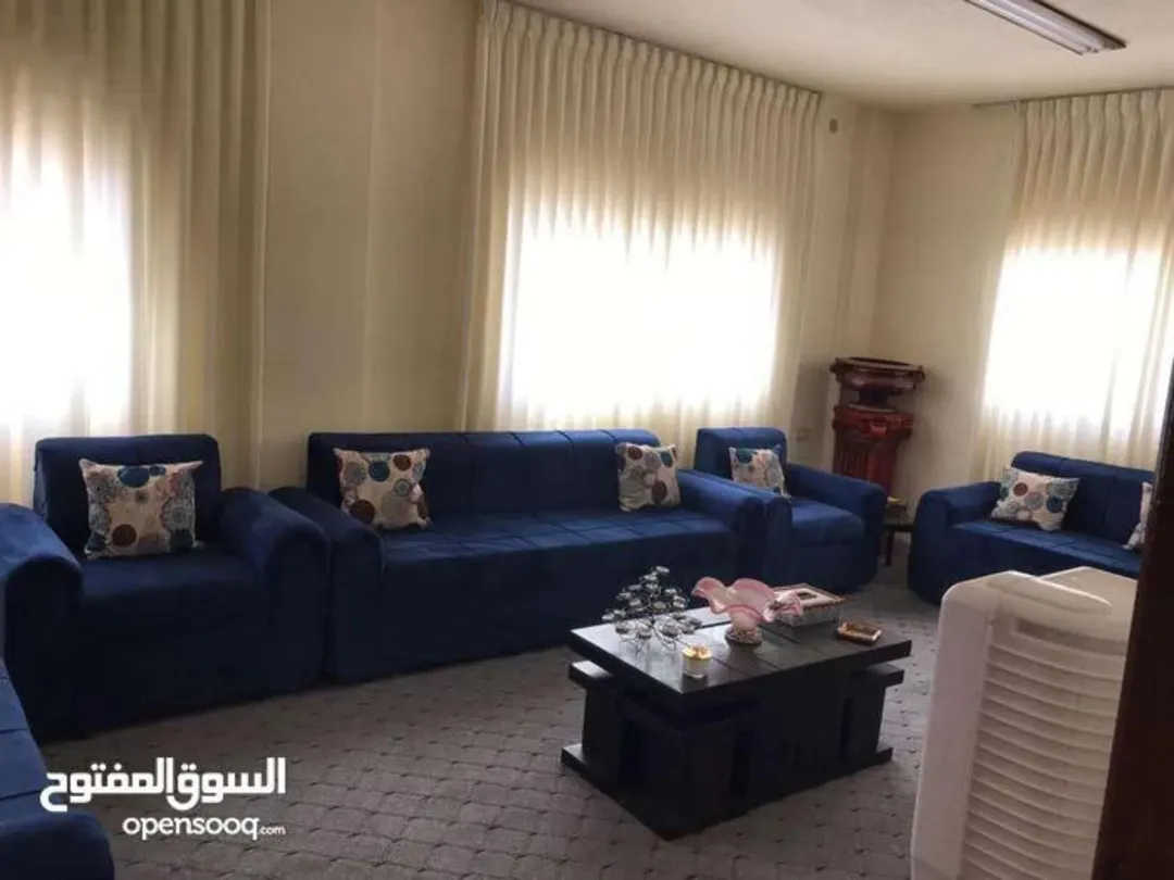 منزل مستقل طابقين للبيع في جبل الأمير حسن، الزرقاء