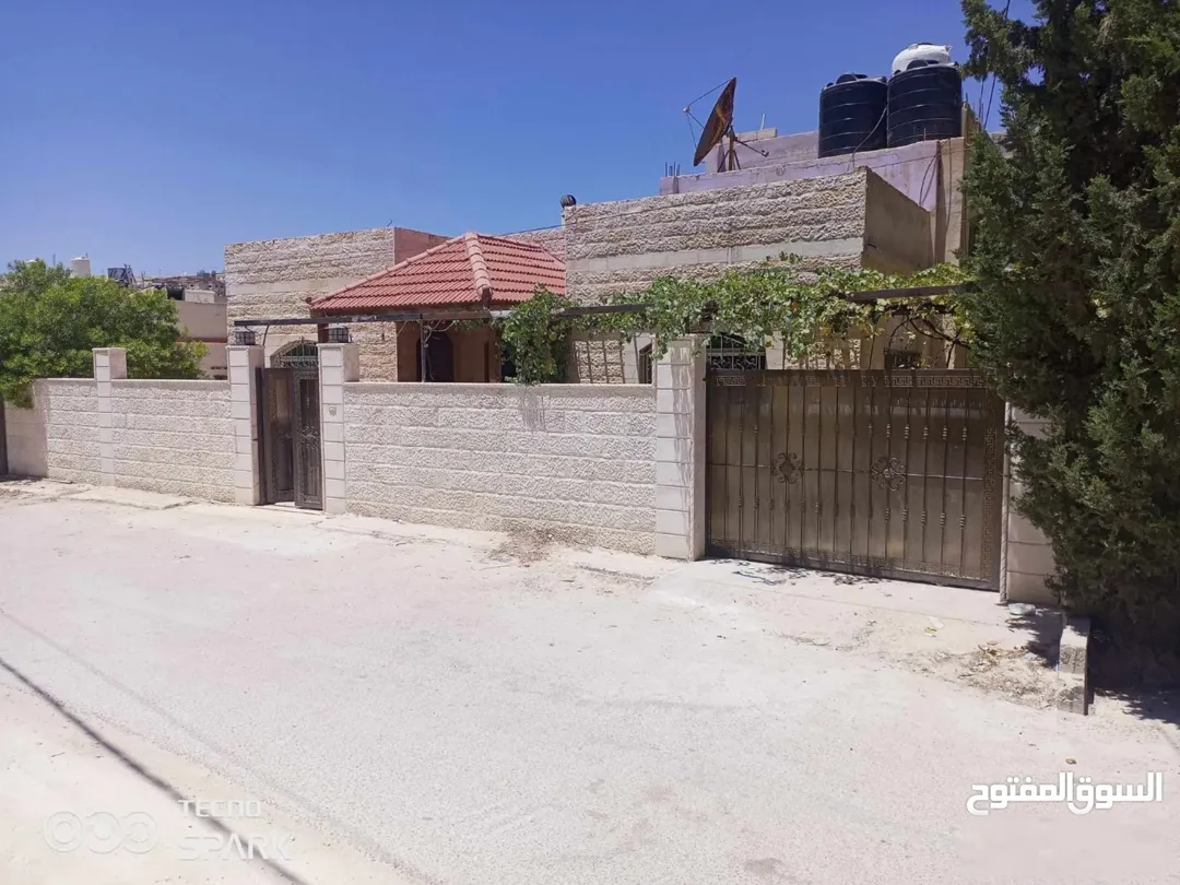 منزل مستقل شبه فيلا للبيع في ضاحية مكة المكرمة – الزرقاء