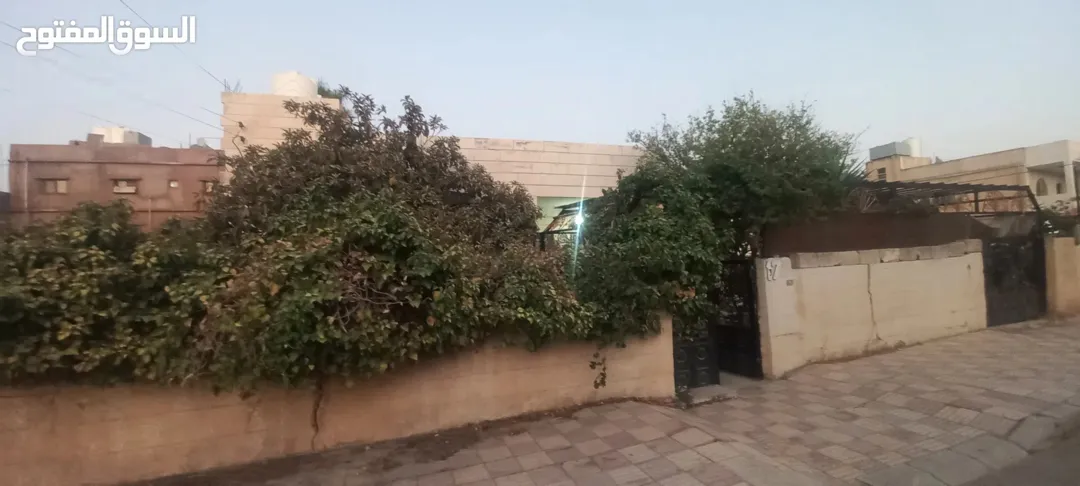 منزل مستقل مميز للبيع في منطقة جاوا