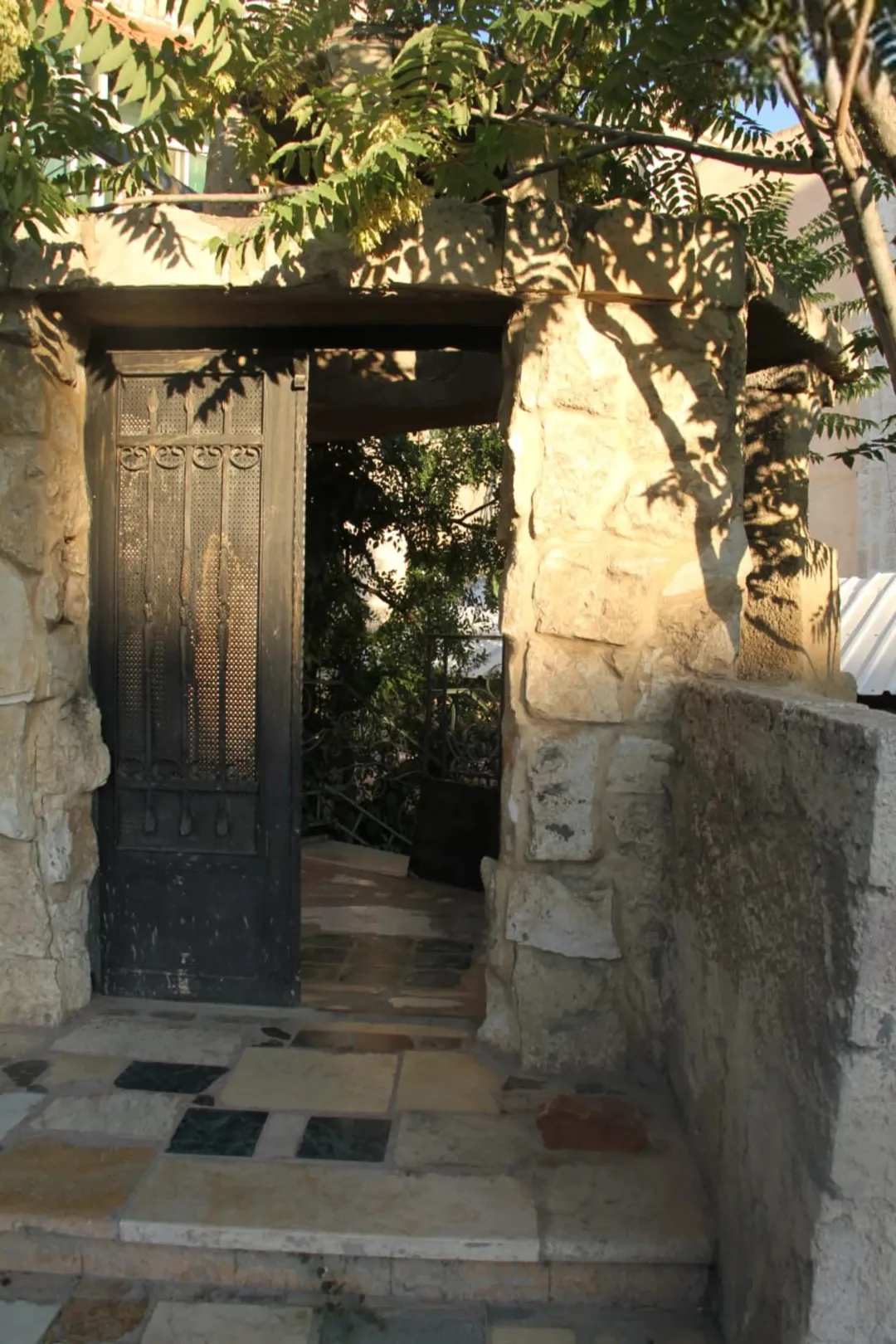 عمارة سكنية للبيع