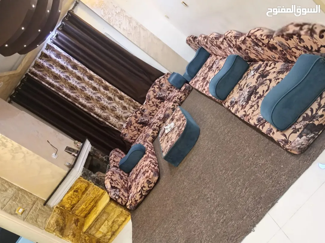 شقة سكنية مميزة للبيع في جبل الأبيض