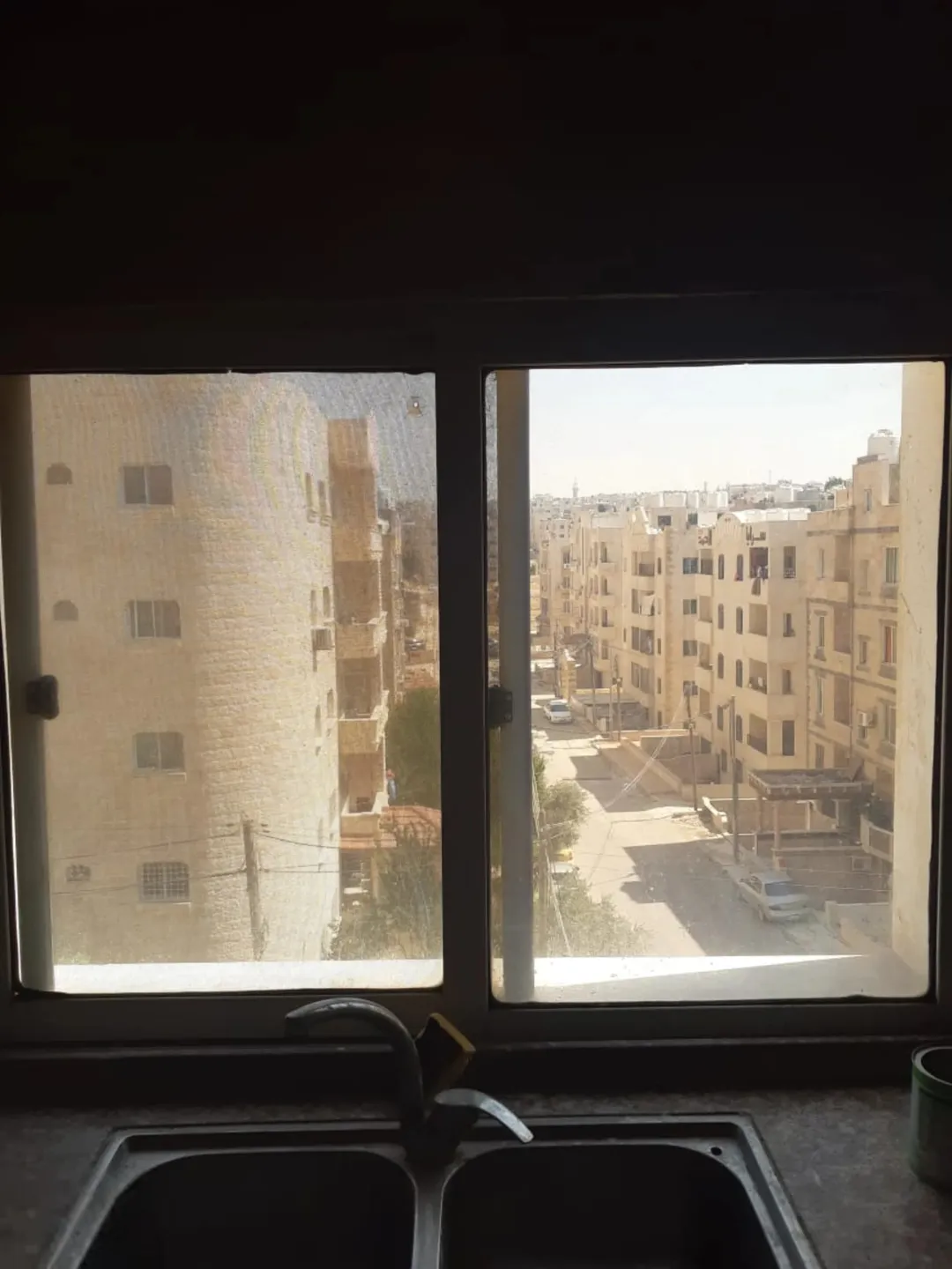 شقة للبيع في الأردن اربد الحي الجنوبي 3 غرف وصالة