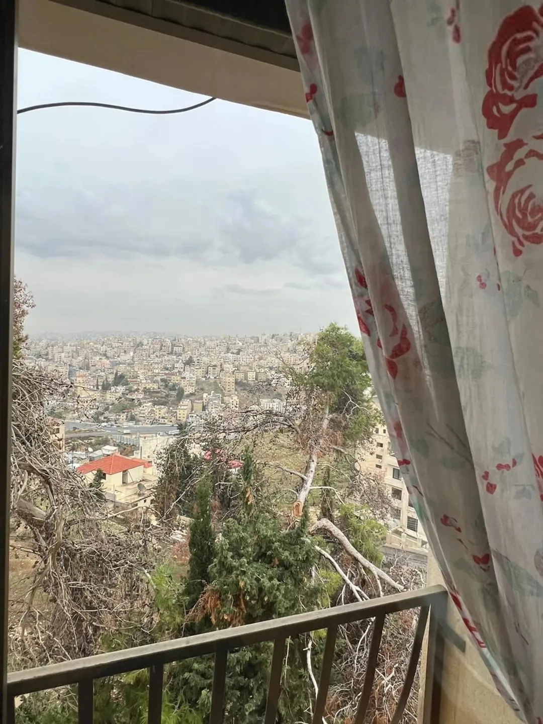شقة فاخرة مفروشة بالكامل للإيجار في عبدون، عمان