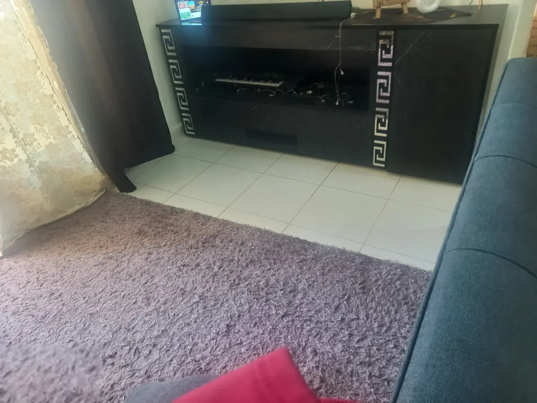 شقه للبيع مع عقش،كامل.