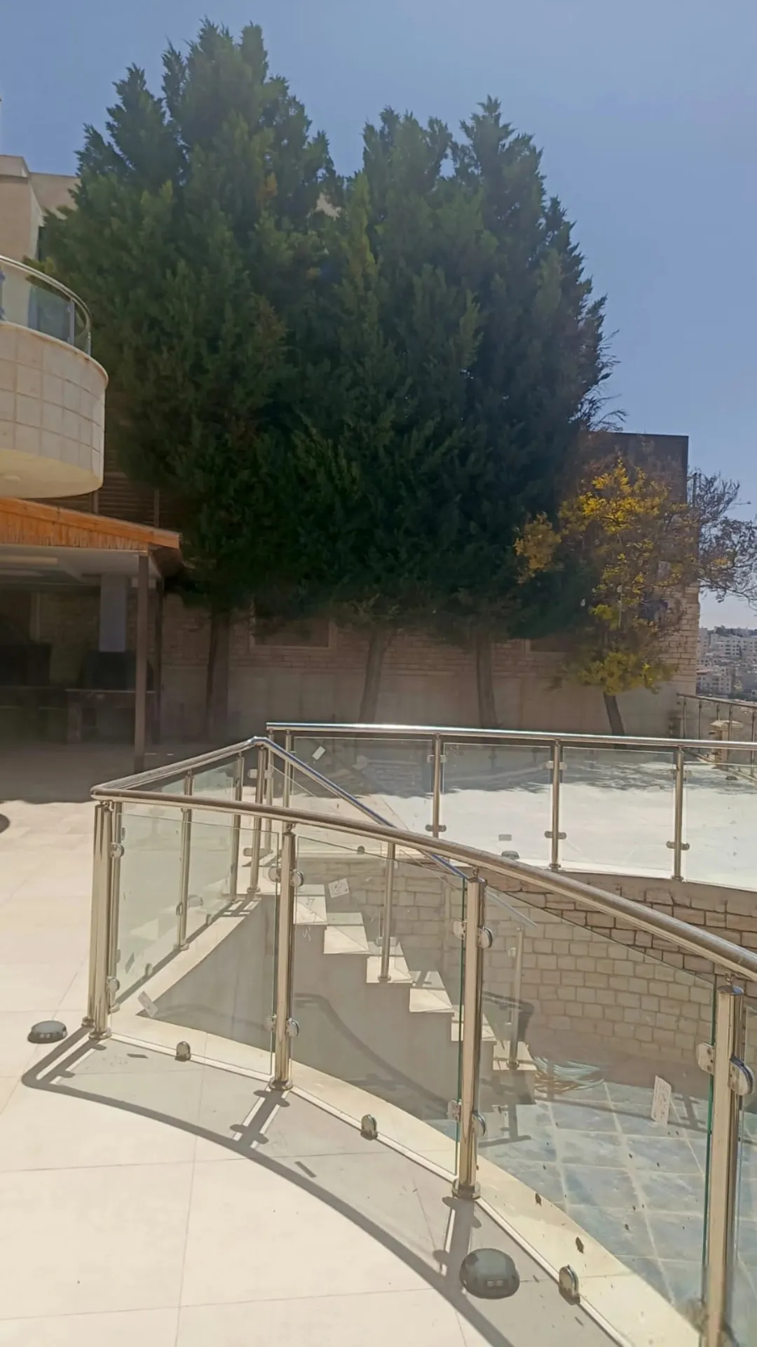 فيلا شبه قصر للبيع