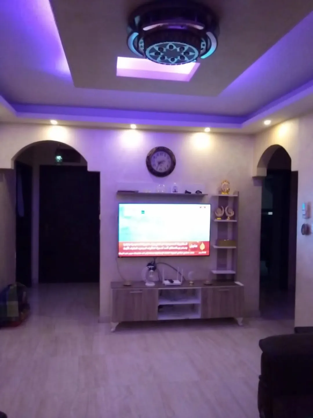 شقة أرضية فاخرة للبيع في موقع متميز