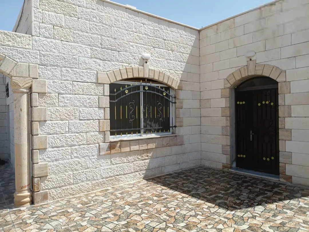 منزل مستقل للبيع في ضاحية المدينة المنورة – الزرقاء