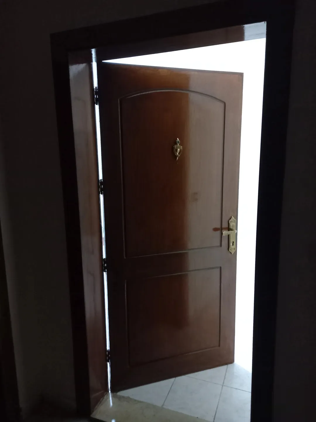 شقه للبيع جبل طارق مباشره بسعر مخفض