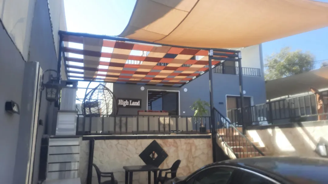 شاليه جاهز جديد فاخر في منطقة عنيبة ام رامح للبيع بسعر مغري