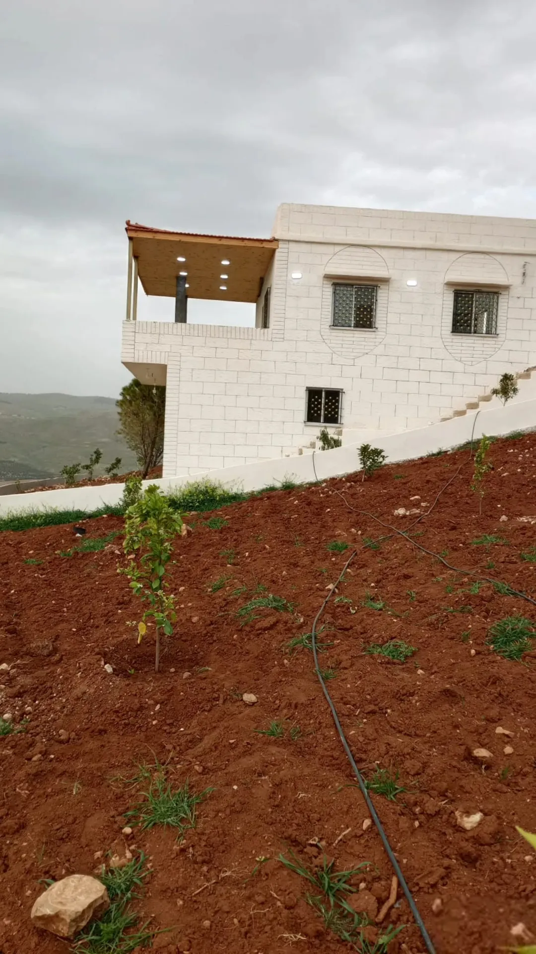أرض زراعية مميزة للبيع في العالوك