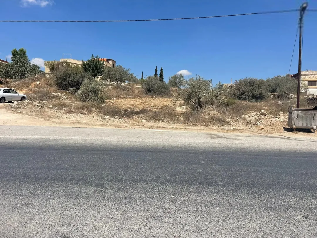 أرض للبيع المنصورة / طريق أم قيس السياحي