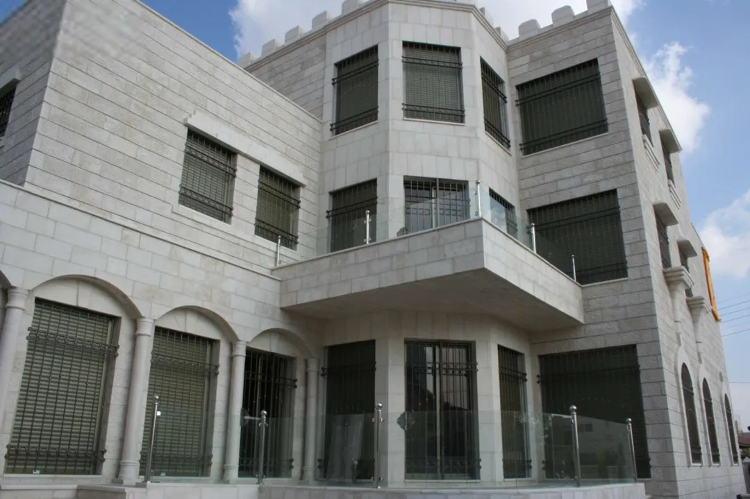 فيلا فاخرة للإيجار في الكرسي دابوق