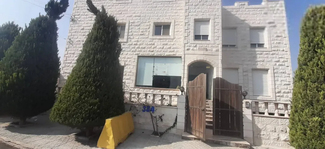 عمارة سكنية مميزة للبيع في أبو السوس – عمان