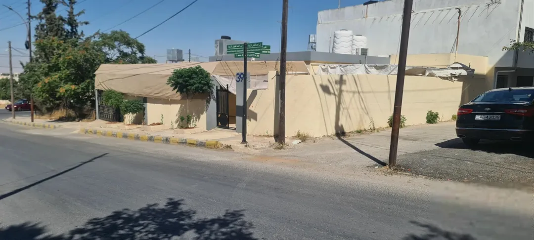 منزل مستقل مميز للبيع في مادبا