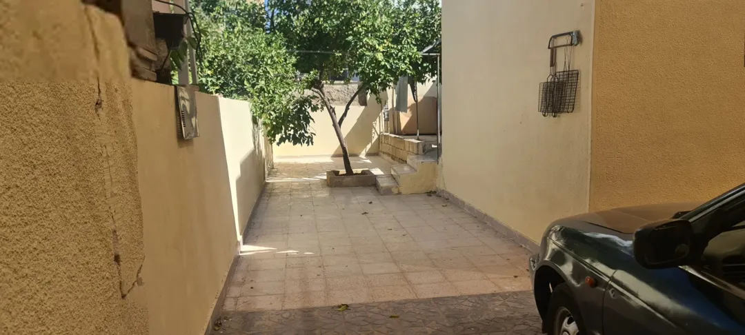منزل مستقل مميز للبيع في مادبا