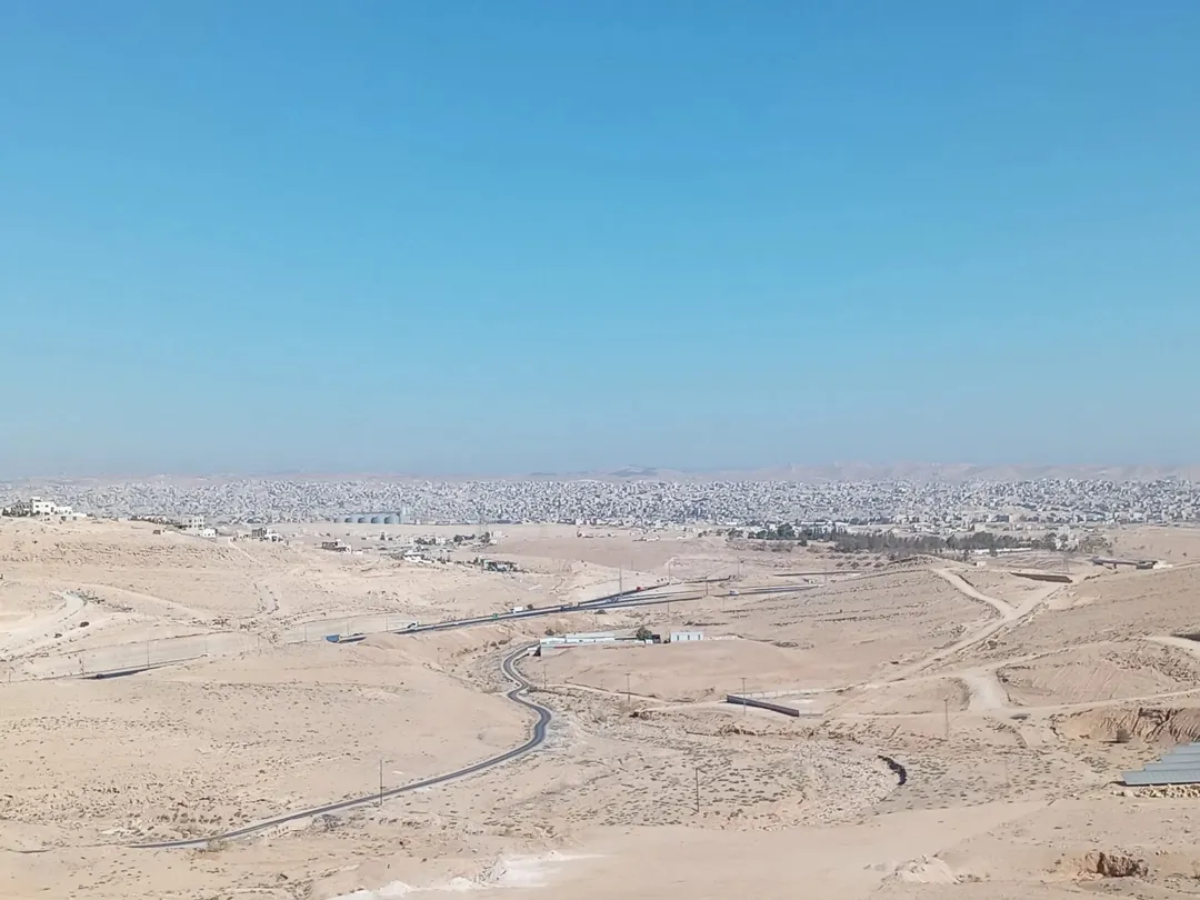 قطع أراضي للبيع في شارع المية – عمان