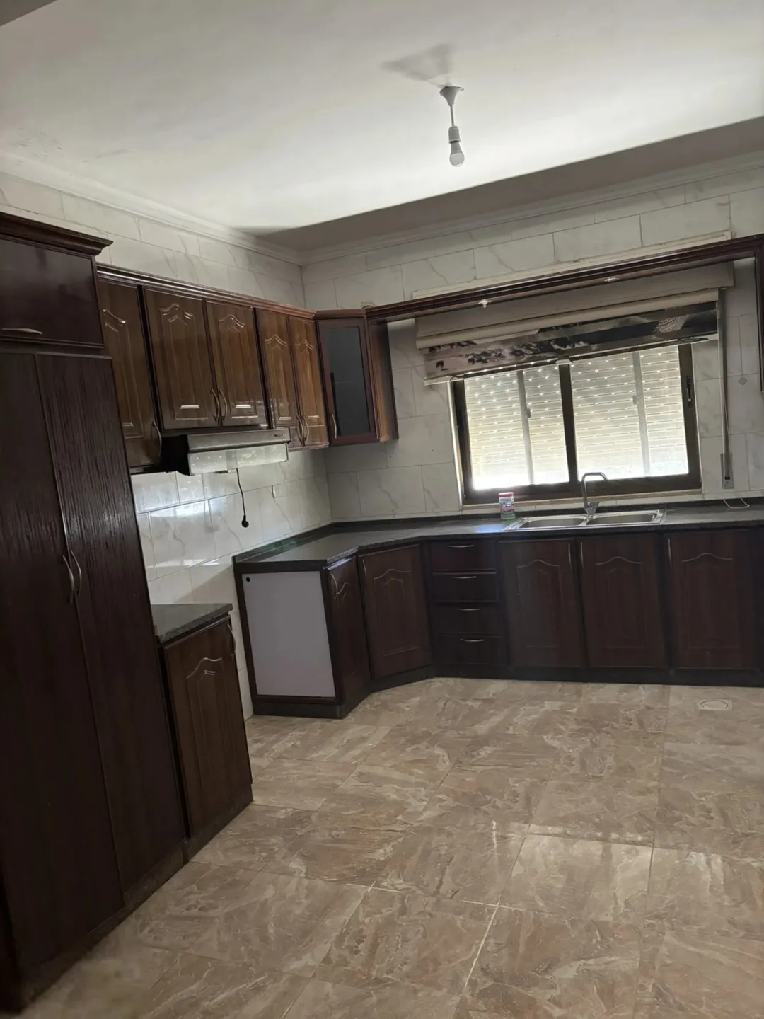 شقة سكنية راقية في مرج الحمام