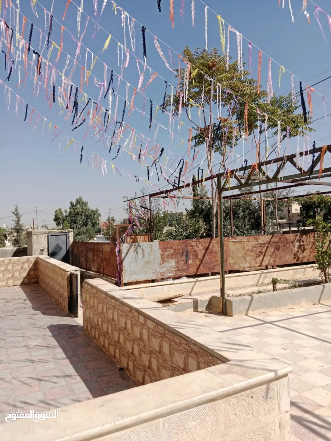 عمارة فاخرة للبيع في قلب سحاب