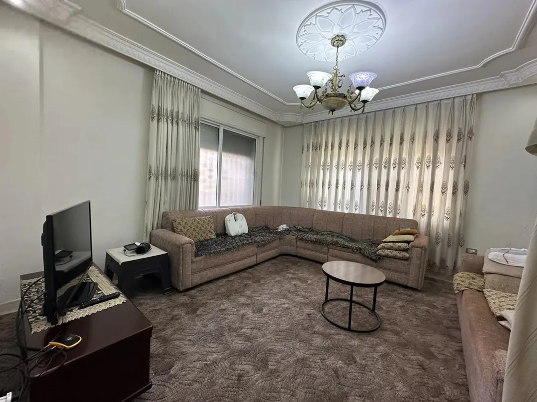 بيت مستقل للبيع في ماركا الجنوبية – منطقة نادي السباق