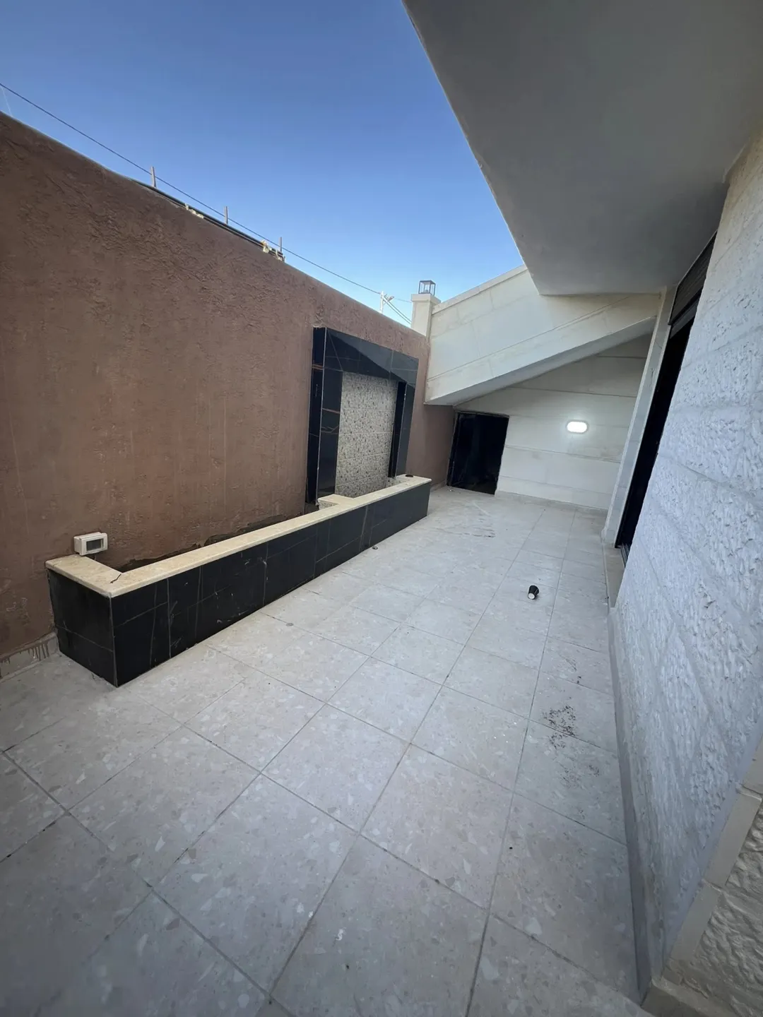شقة سكنية فاخرة بتشطيبات فندقية 160 متر