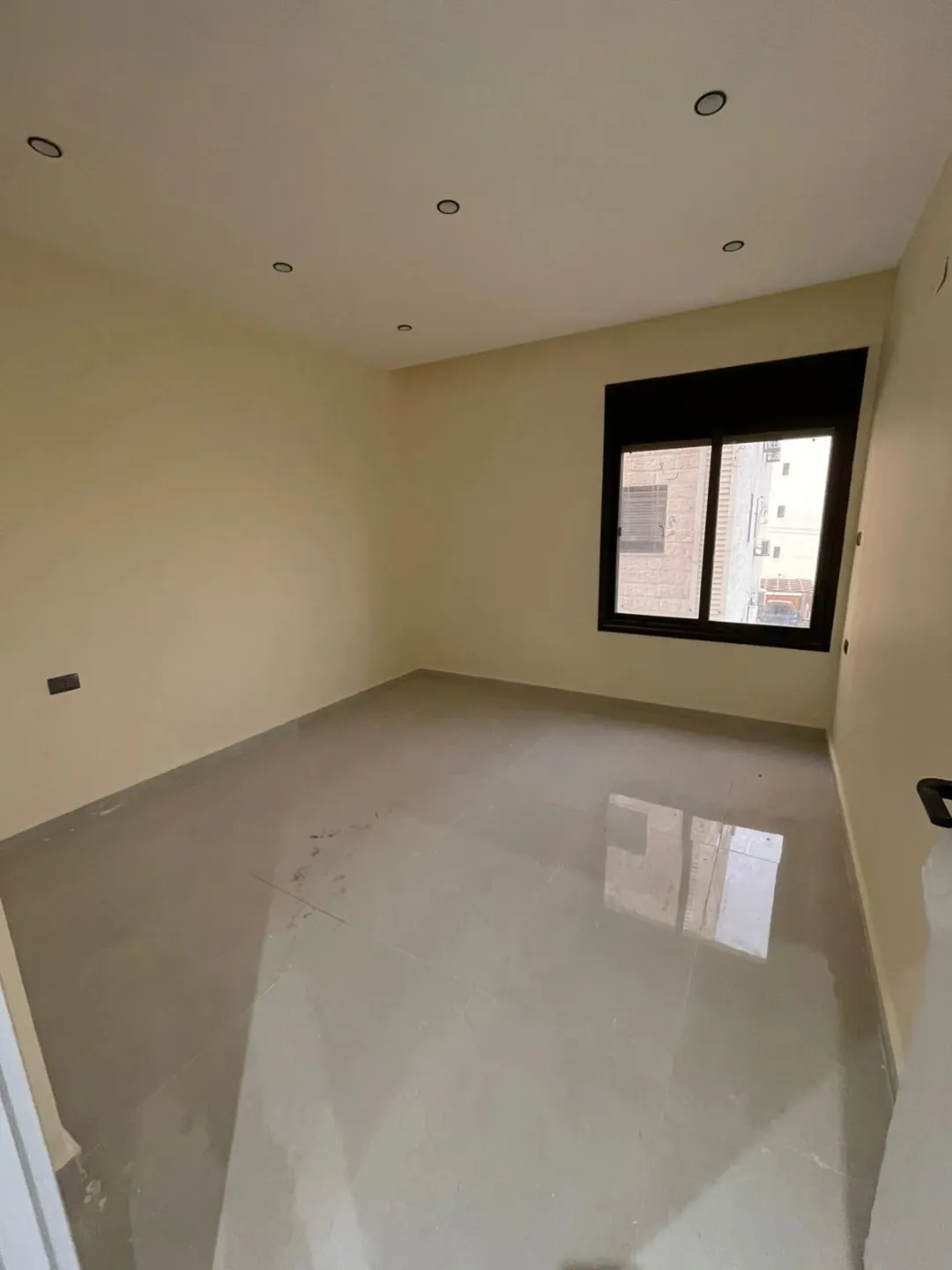 شقة سكنية فاخرة بتشطيبات فندقية 160 متر