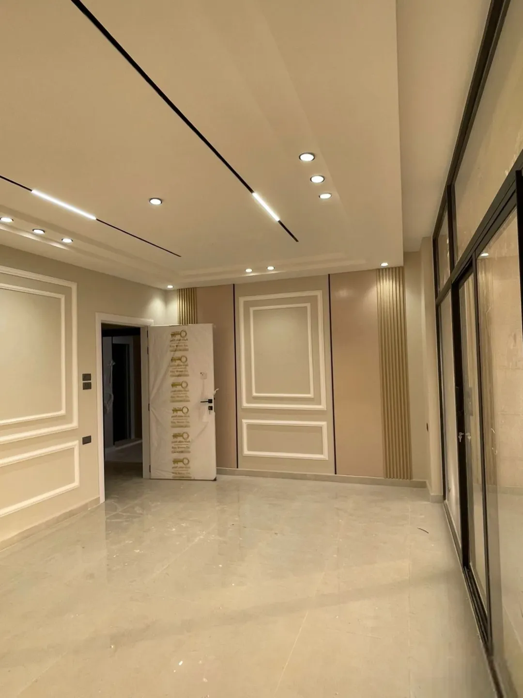 شقة سكنية فاخرة بتشطيبات فندقية 160 متر