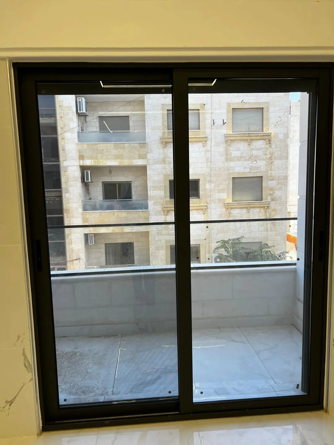 شقق جديدة للبيع – فرصة مميزة للسكن أو الاستثمار مباشرة.