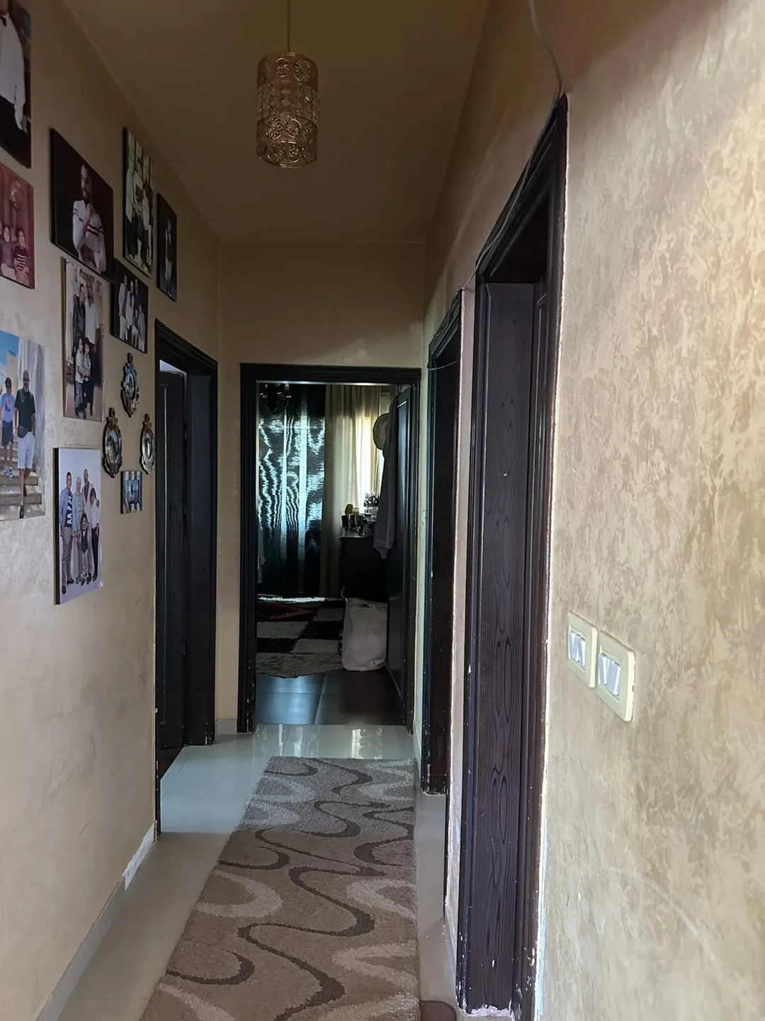 شقة مميزة للبيع في الزرقاء – جبل طارق
