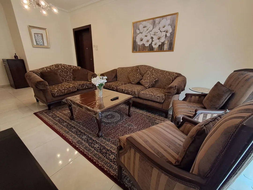 شقة فاخرة مفروشة في قلب الشميساني للايجار – عمان الاردن | ID 619038