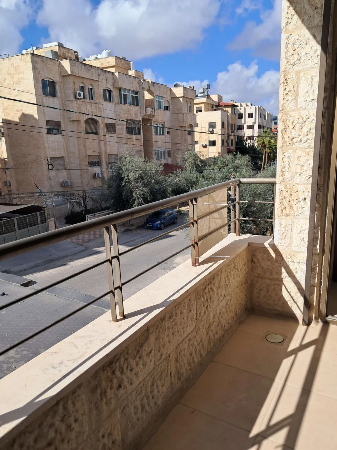 شقة فاخرة مفروشة في قلب الشميساني للايجار – عمان الاردن | ID 619038