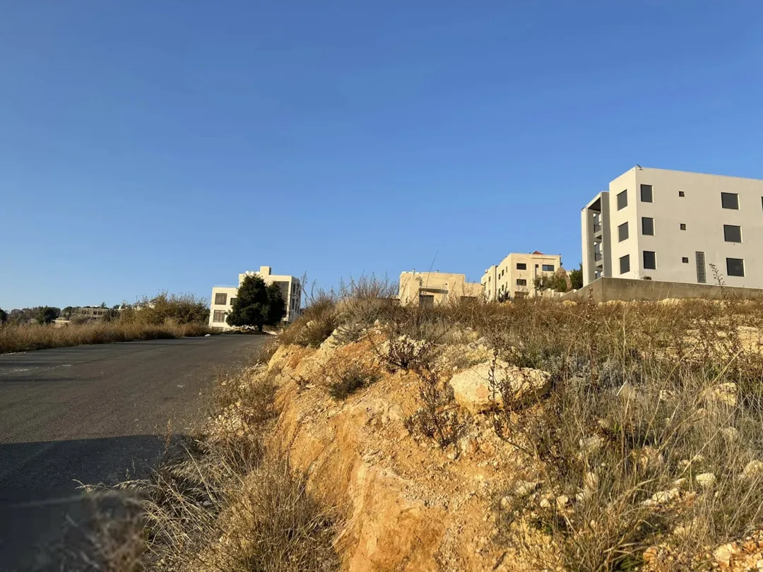أرض مميزة في بدر الجديدة 577 مترًا بالقرب من دوار الطيارة
