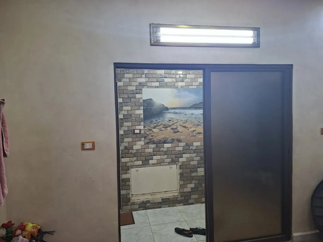 بيت للبيع على اطلالة خرافية بسعر مغري ، في الحي الجنوبي .