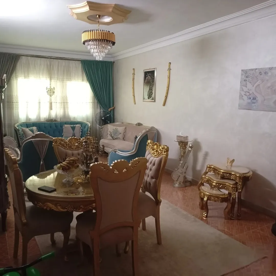 شقة فاخرة في الزرقاء الجديدة بالقرب من مول البيان