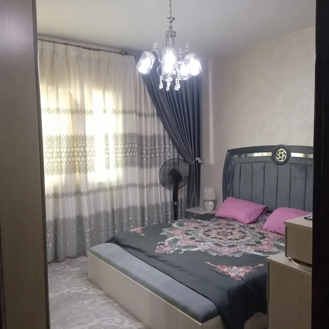 شقة فاخرة في الزرقاء الجديدة بالقرب من مول البيان