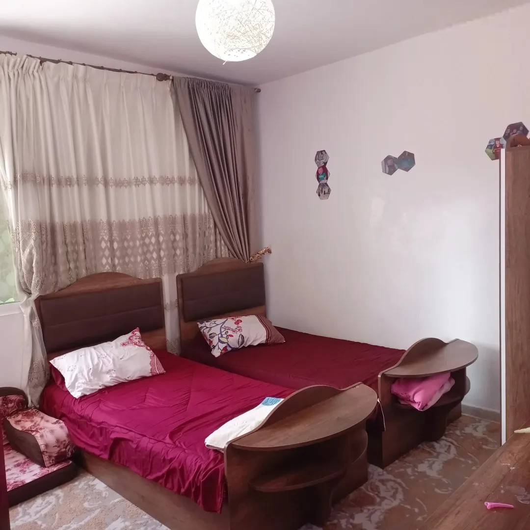 شقة فاخرة في الزرقاء الجديدة بالقرب من مول البيان