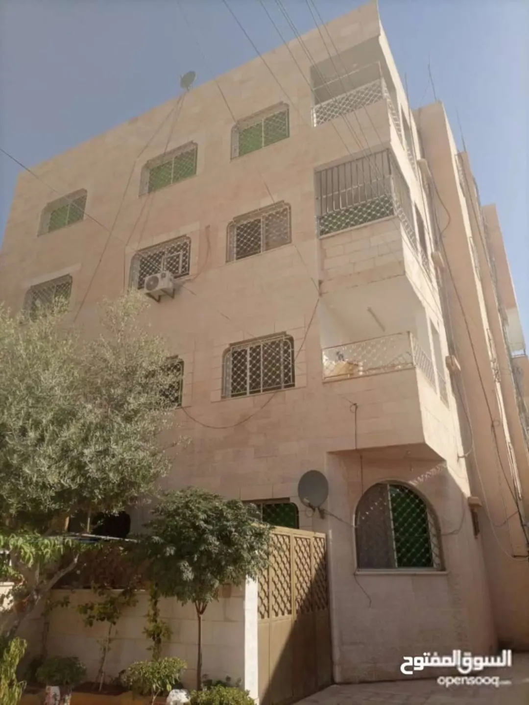 شقة فاخرة في الزرقاء الجديدة بالقرب من مول البيان