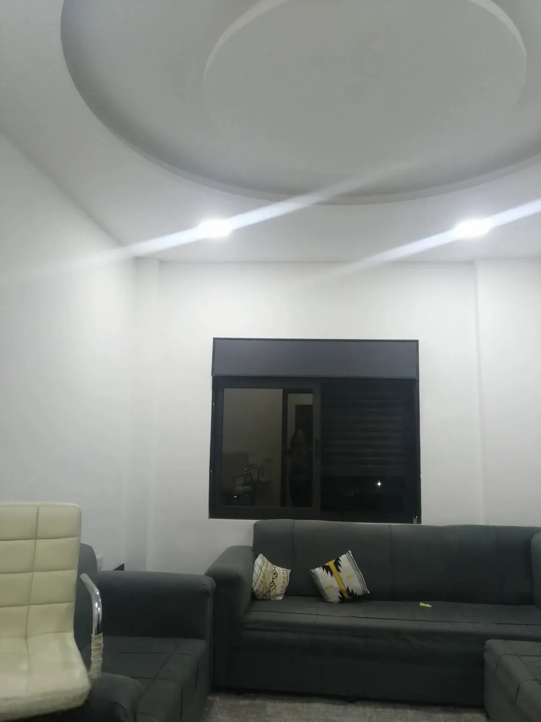 شقة سكنية مميزة للبيع في الهاشمية