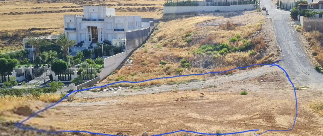 ارض سكن احكام خاصة منطقة مرج الحمام منطقة فلل قرب شارع المطار مسجد الطباع قابل للتفاوض
