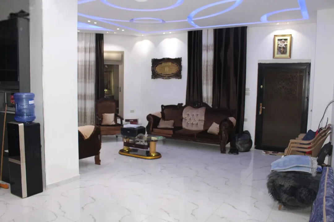 منزل مستقل شبه فيلا للبيع في قوشان مساحة واسعة