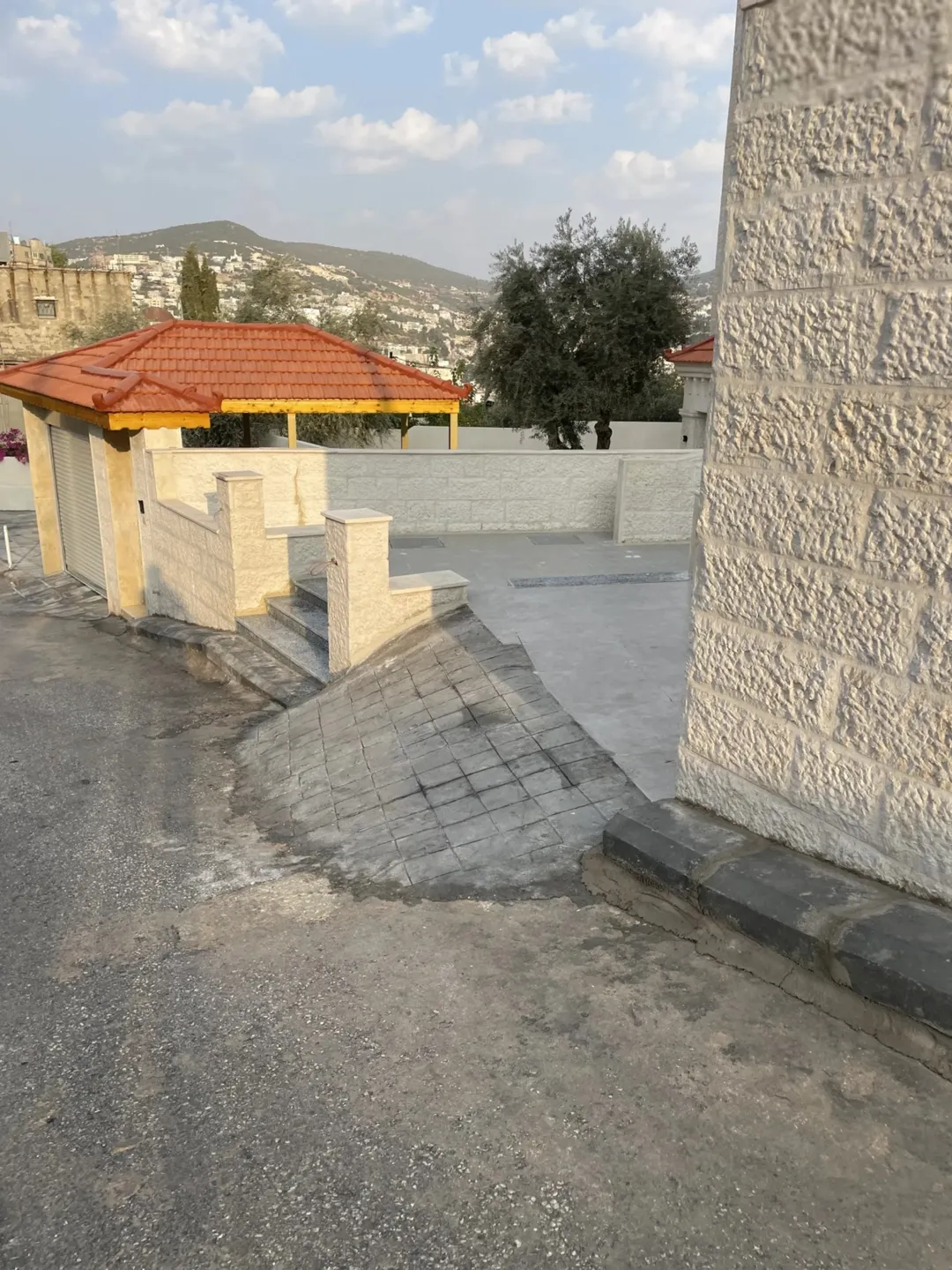 شقق سكنية فاخرة للبيع في عجلون – منطقة القلعة